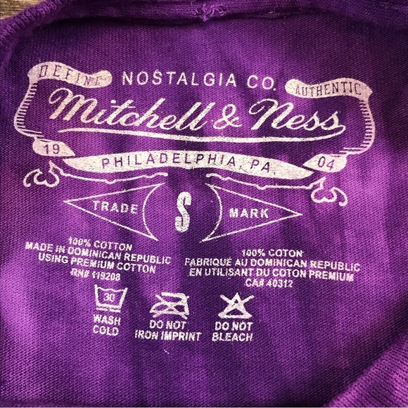 Mitchell & Ness Toronto Raptors NBA Hardwood Classics Men’s Purple Tie-Dye Shirt - Picture 6 of 7